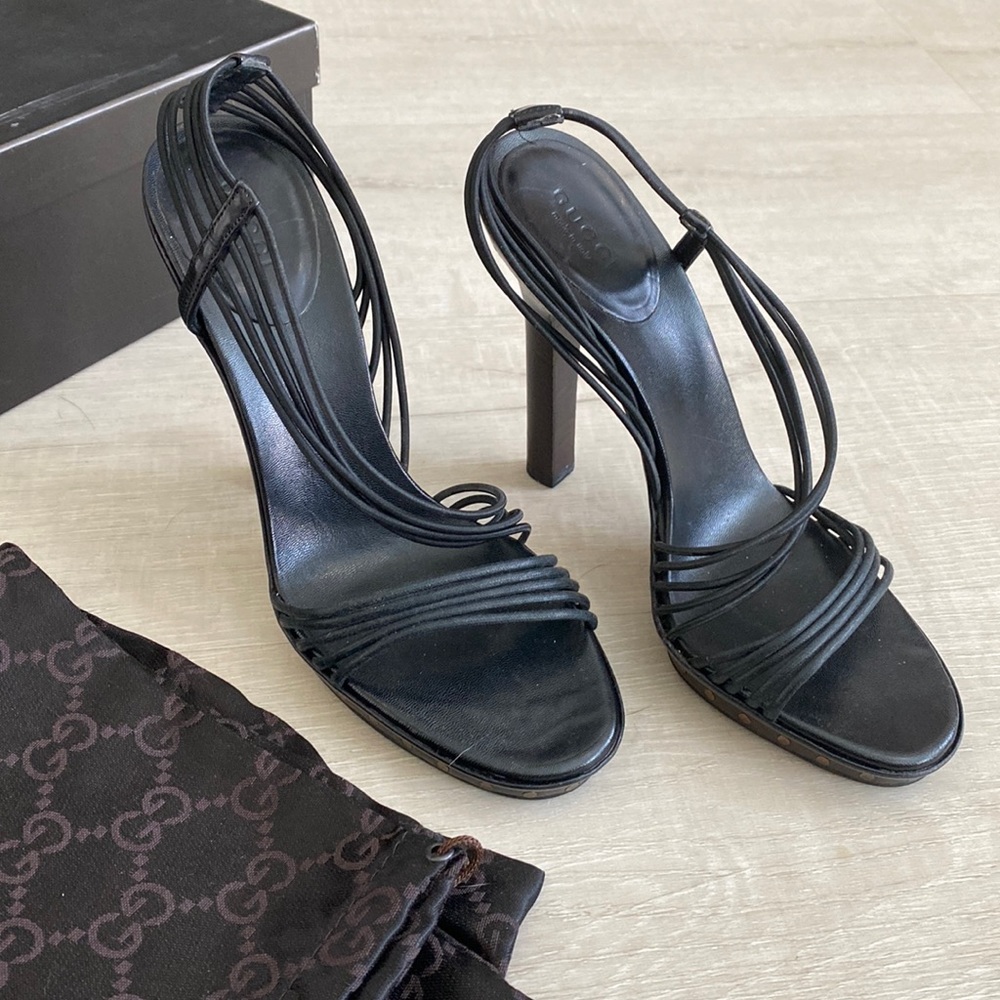 Gucci bungee cord heels 👠